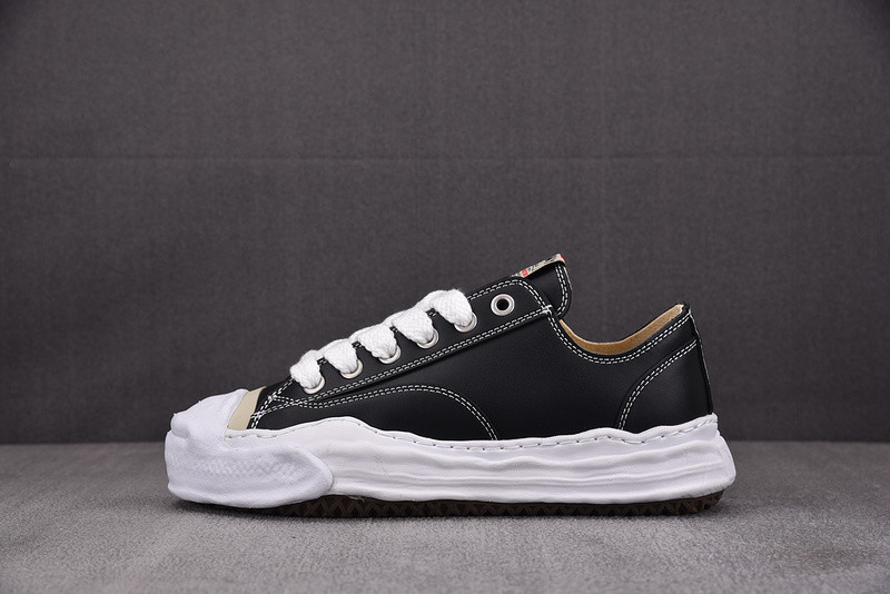 Ma*s*n mihara sneakers(Ma*s*n hank og sole black white)