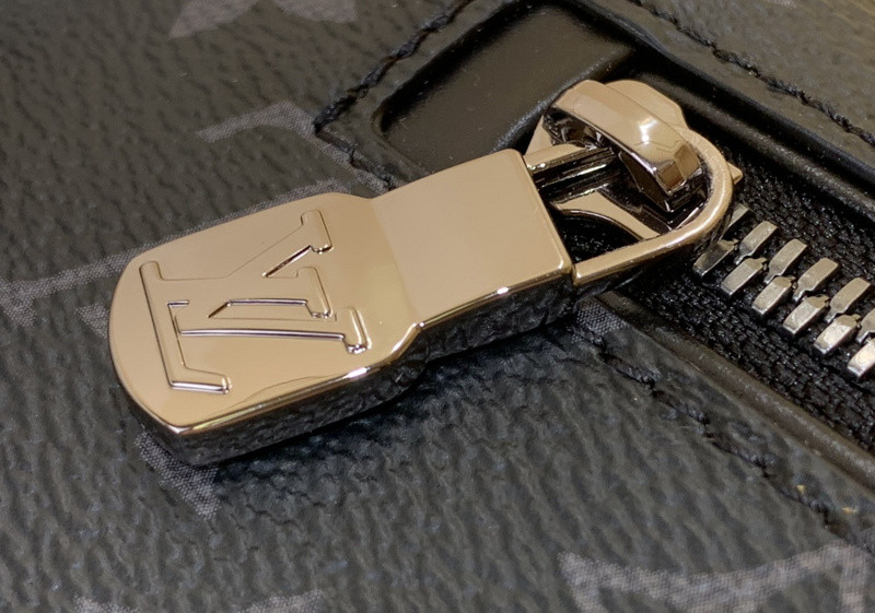 LOUIS VUITTON Rush Bumbag-30*15*8CM