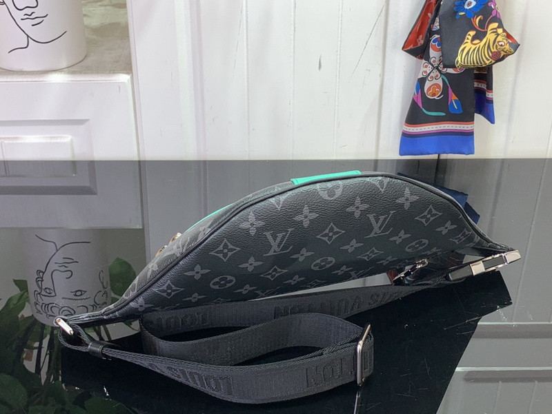 LOUIS VUITTON Rush Bumbag-30*15*8CM